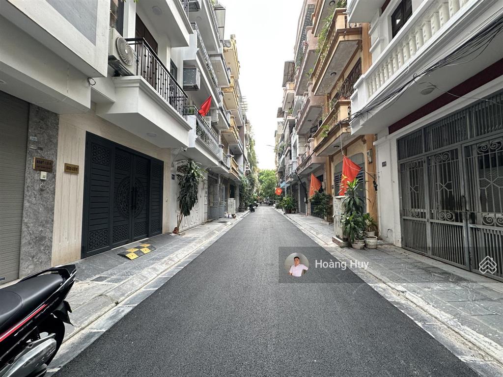 Chính chủ bán nhà kđtm định công, gần hồ, phân lô, ô tô tránh, sát phố 124m2 4t mt 8,3m 44,5 tỷ