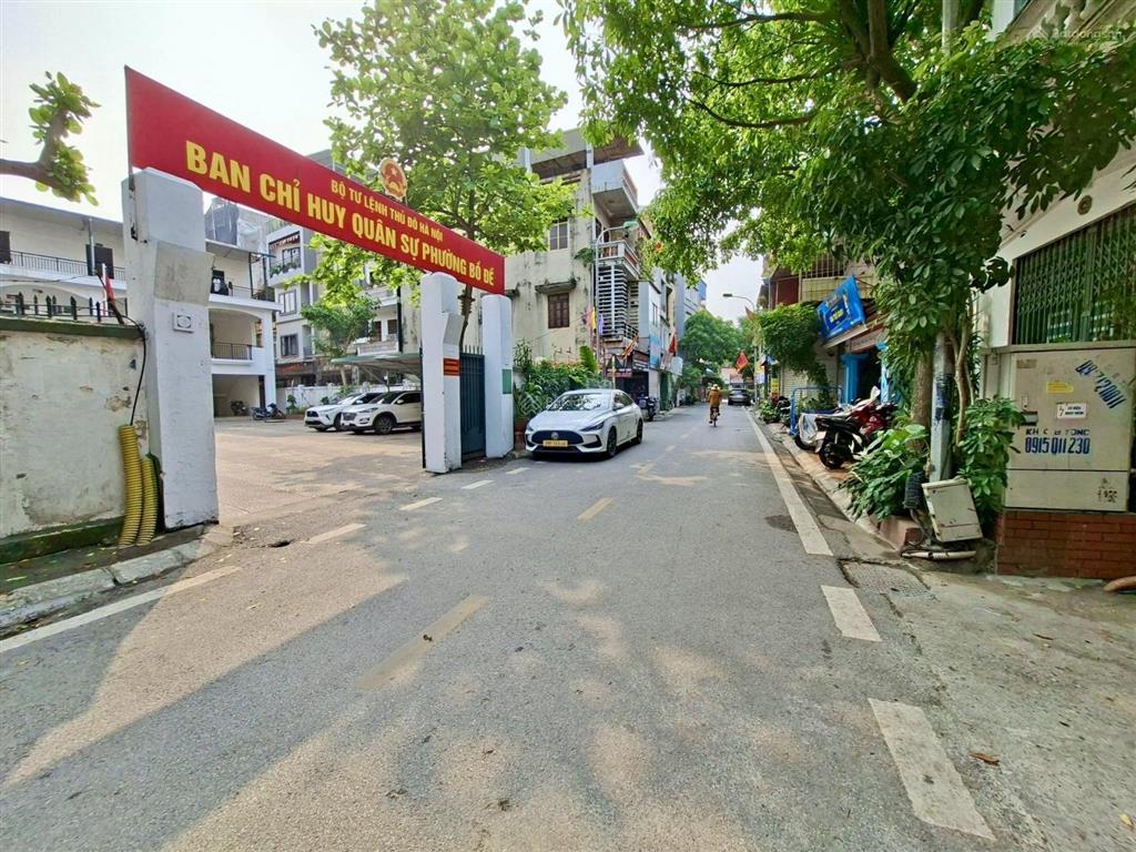 Bán nhà đẹp 7 tầng phố nguyễn văn cừ, gia thuỵ. 97m2 mt 6,6m. có sân vườn. 15,2 tỉ. 0943 827 ***