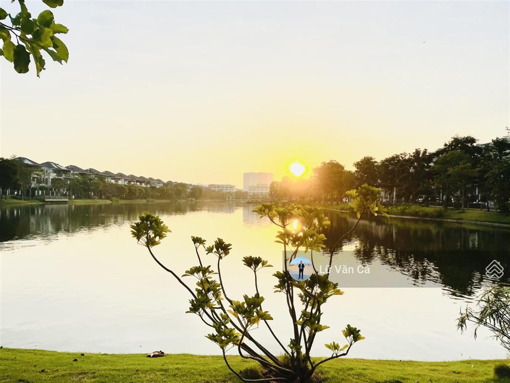 Nhà phố lakeveiw city 1 căn hiếm có chủ cần bán nhanh giá chỉ 19,5 tỷ nhà hoàn thiện đang cho thuê