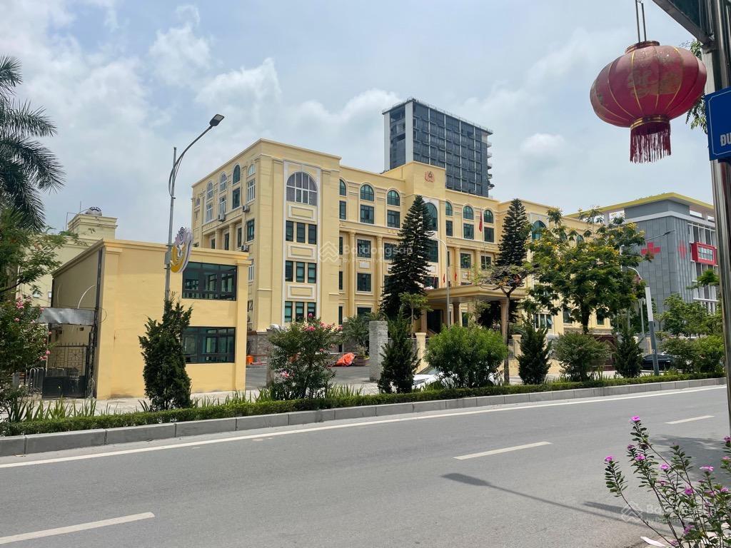 Bán đất tại đường võ chí công, 11 tỷ, 68m2, mặt tiền 5m, pháp lý đầy đủ
