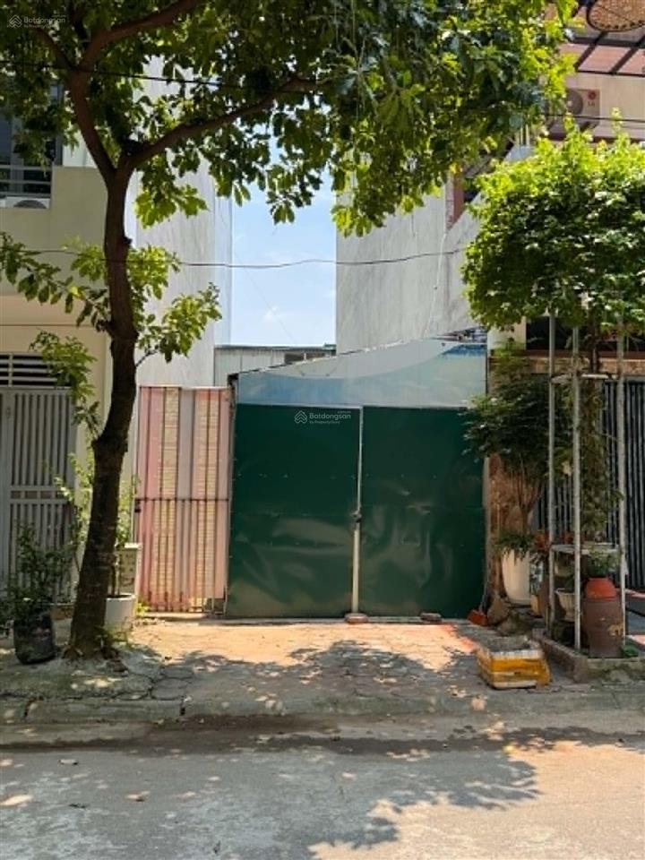 Bán đất trung tâm trâu quỳ, 100m2 mặt phố cửu việt 1 mặt tiền 5m đường 11m vỉa hè