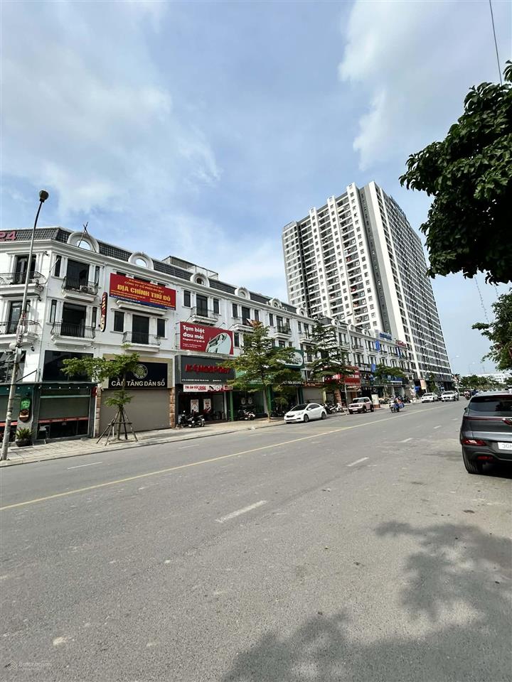 Bán đất mặt phố đường đôi lý thánh tông, trâu quỳ 68m2 mtien 4.5m siêu kinh doanh