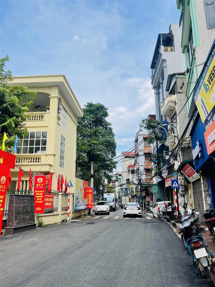 Chính chủ cần bán gấp phân lô cán bộ trường cao đẳng xây dựng trung văn ngõ ô tô tránh