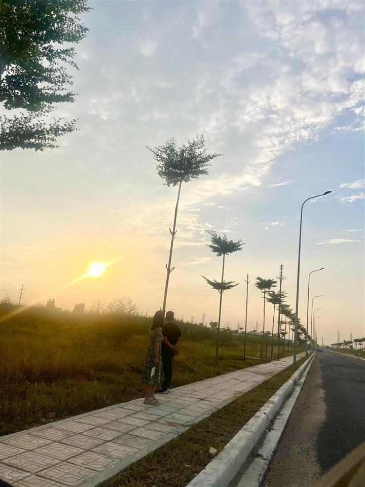 Chính chủ cần bán gấp lô xưởng cụm cn telin park kim bài giá chỉ 8tr/m2 0989 580 ***