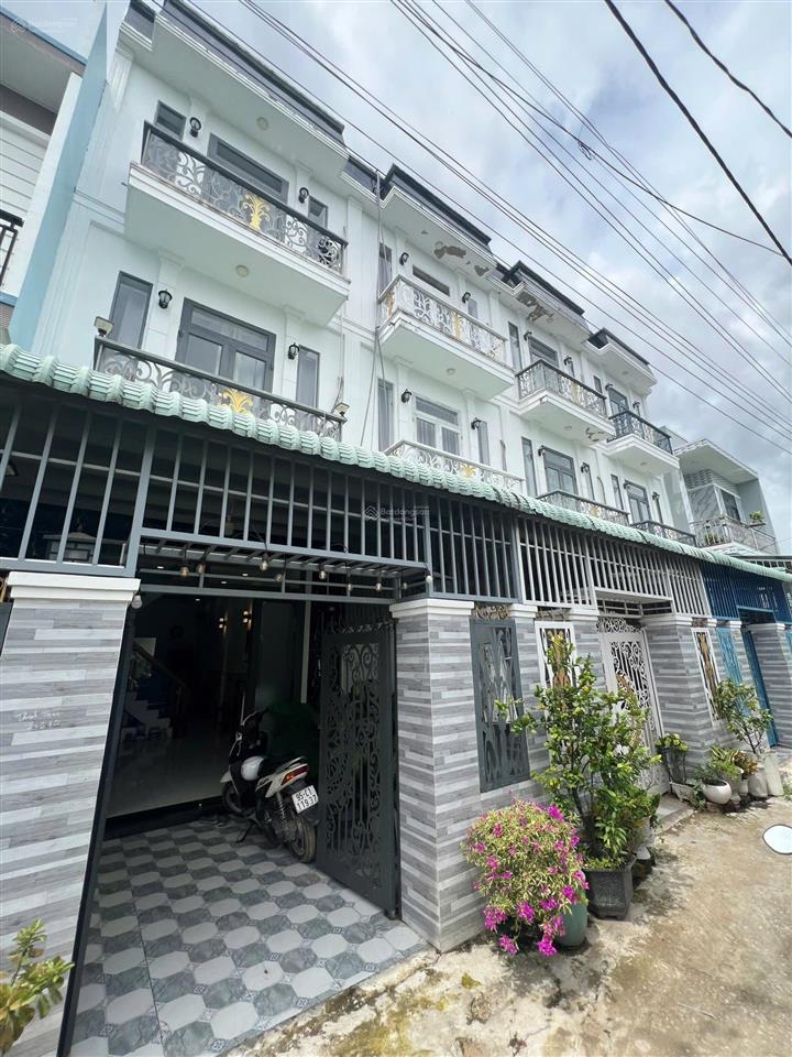 Chính chủ bán nhà 3 tầng, 64m2, ngang 4m, quốc lộ 50, chỉ 2.6 tỷ