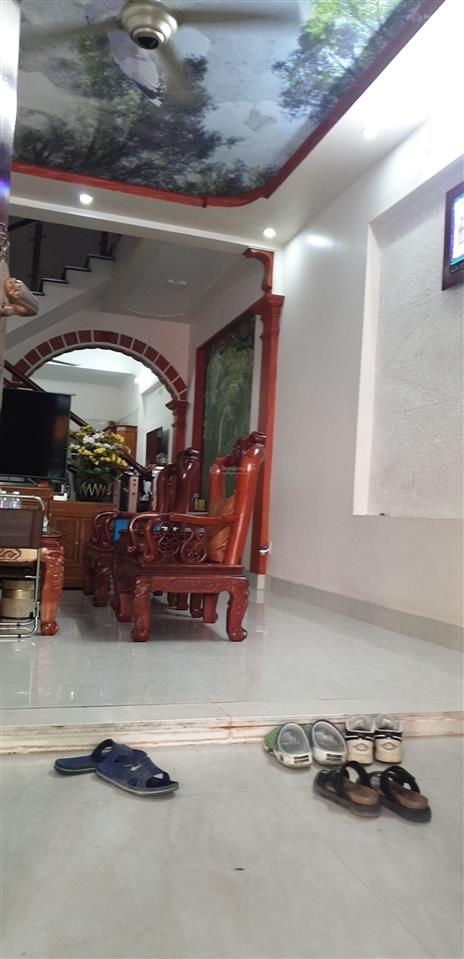 Cần bán gấp nhà tập thể tầng 2 dt 120m2