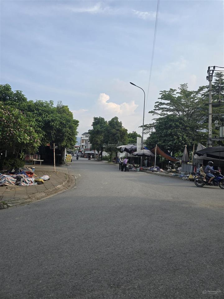 Cần bán 63m2 mặt chợ đêm lương sơn. giá tốt, cách xuân mai hn 5km