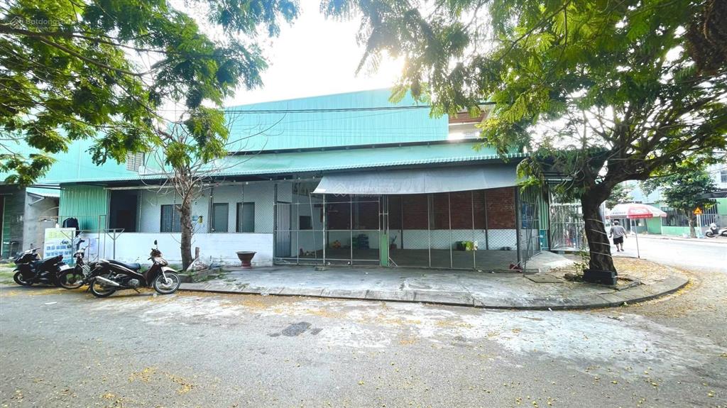 Lô góc trung tâm chợ thanh quýt mặt tiền trục chính, vừa ở vừa kinh doanh