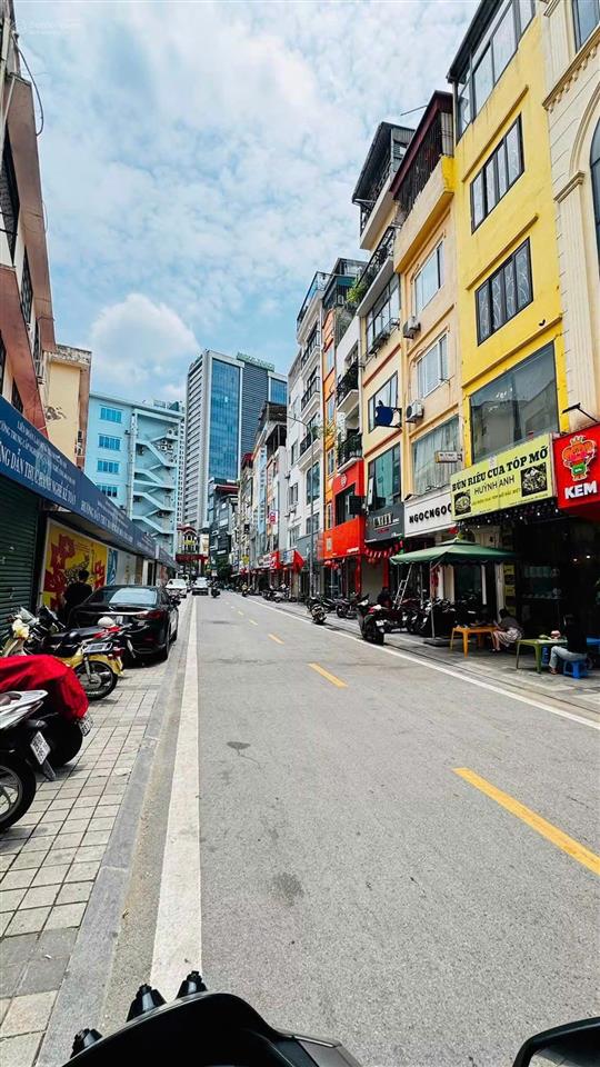 Nhỉnh 19 tỷ nhà mặt phố đống đa, 35m2, 6 tầng, 2 mặt tiền, kinh doanh, rất hiếm