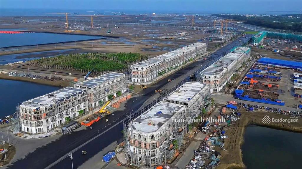 Một bờ biển. một biệt thự. một phong cách sống mà nhiều người mơ ước