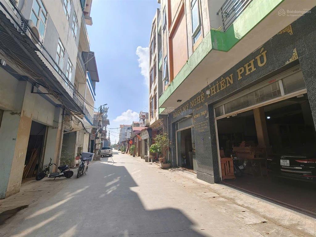 Hàng hot bán lẻ đường 3 ô tô tránh nhau kp mai động, phù khê, từ sơn chỉ 2,35 tỷ