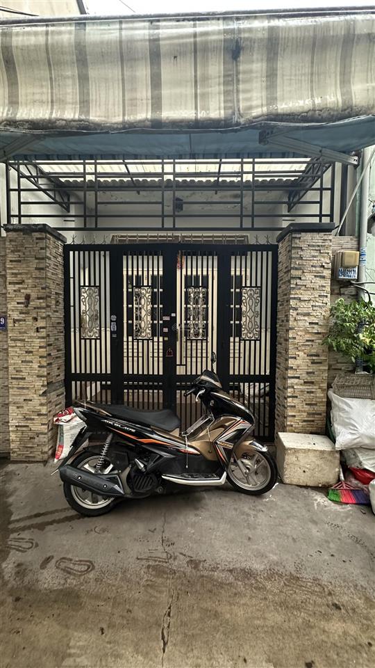 Hot, bán gấp nhà riêng mã lò, 60m2, 2 tầng hẻm xe hơi thông sát mặt tiền chỉ hơn 3 tỷ