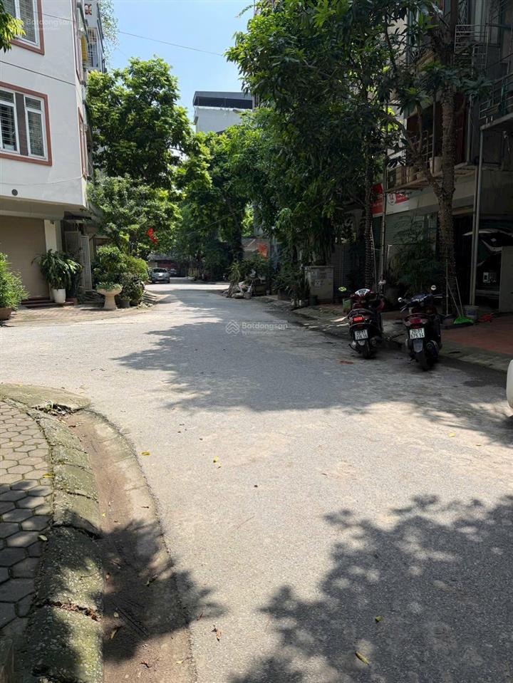 Bán liền kề tại khu đô thị văn khê, 83 m2 4 tầng chỉ 15,9x tỷ