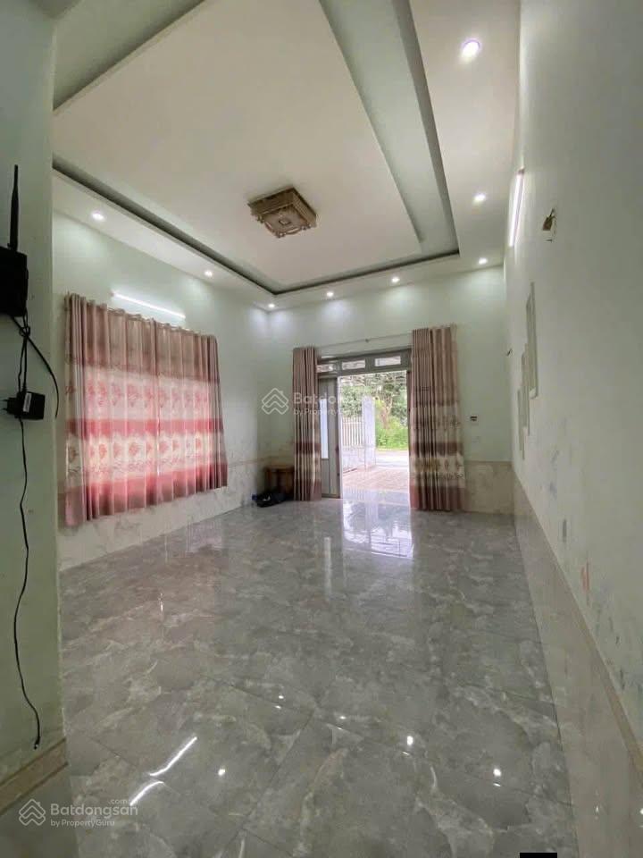 Chỉ 960 triệu nhà kế bên vinhomes hóc môn 100m2 hồ văn tắng, sổ hồng riêng