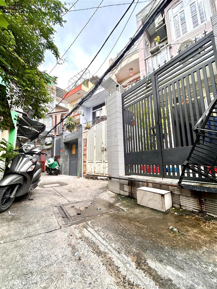 Siêu phẩm nhà đẹp 67m2,ngang 4m, cách 100m ra hẻm xe hơi, đ.đoàn văn bơ, tôn đản, nguyễn tất thành.