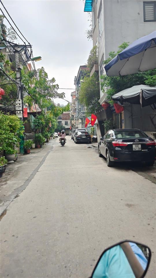 Bán nhà lô góc 3 ô tô tránh nhau, kinh doanh, mt 4m 7tỷ, cuối đường bà triệu, hà đông