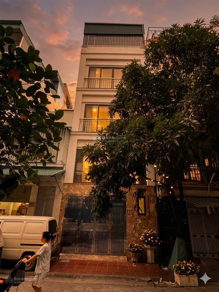 Bán liền kề kđt linh đàm 60m2 6tang mt5m mặt đường 8m vỉa 2 bên nhà thiết kế thông sàn có thang may