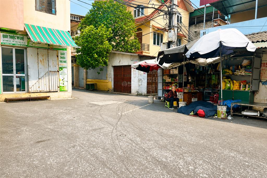 Lô góc 90m2 thôn trung dương hà phù đổng mớimt 5,5m2 thoángtrước nhà thông ô tô sát chợ sầm uất