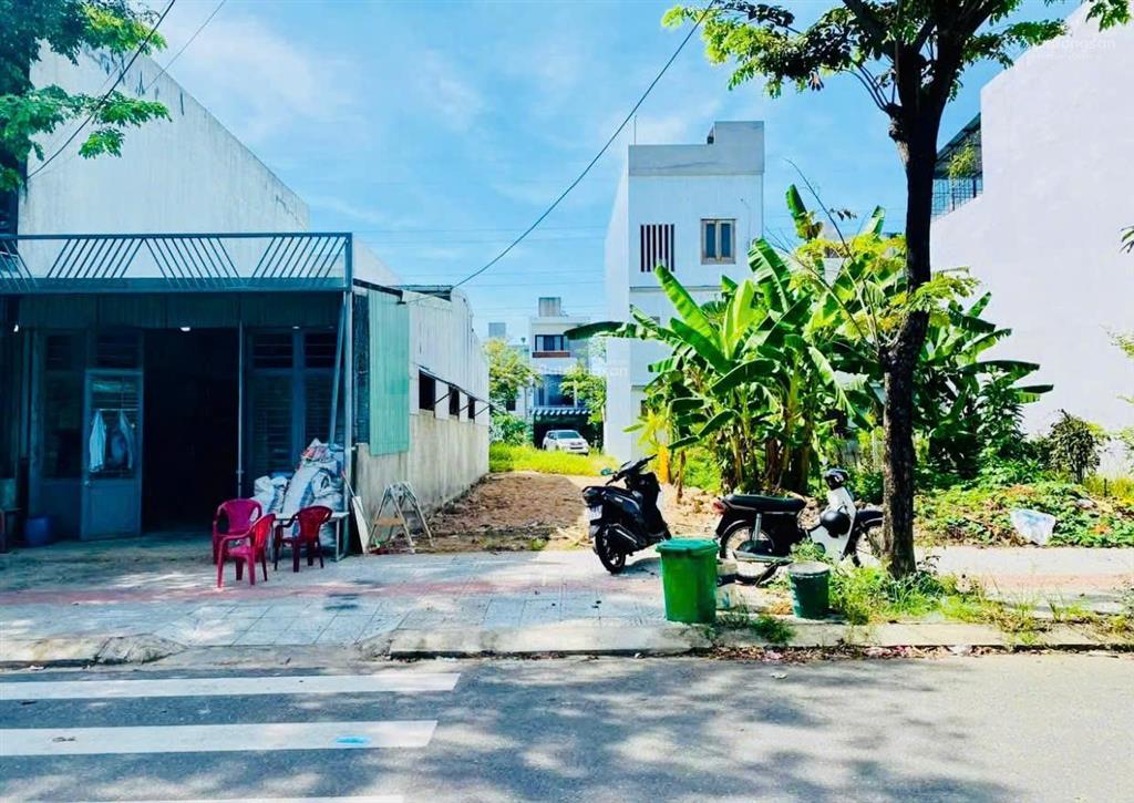 Chính chủ gửi bán gấp lô đất thổ cư 100m² gần chợ bến cát, sổ sẵn công chứng ngay giá 850 triệu