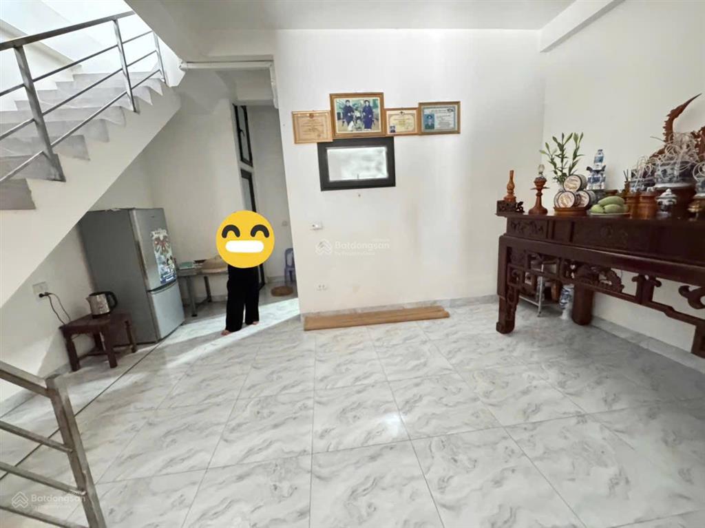 Bán gấp nhà 3 tầng mặt chợ chi đông mê linh kinh doanh đỉnh. dt 44m giá chỉ 4 tỷ