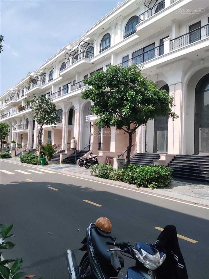 Nhà mặt tiền kinh doanh trong khu đô thị vạn phúc cty phường hiệp bình ( 154 m2) dt 7 x 22