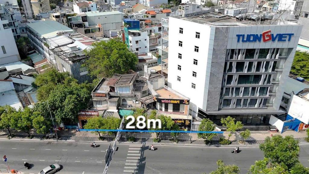 Bán gấp mặt tiền 140 nguyễn văn trỗi, phú nhuận dt 28x40m. cn 465m². ctxd hầm, 7 lầu. giá 250 tỷ