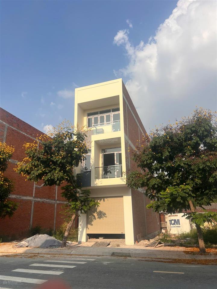 Chủ bán nhà 3 tầng giá 4tỷ3 thuận giao tphcm
