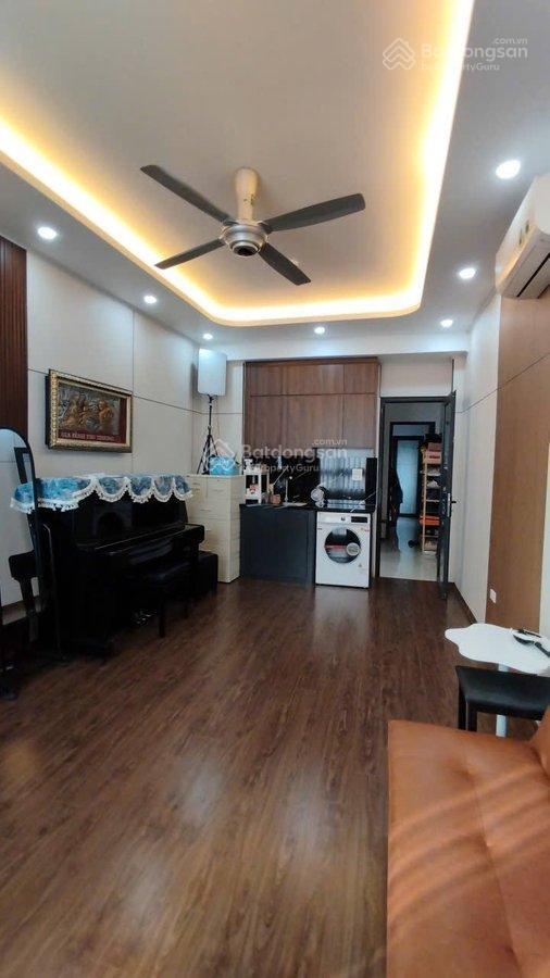Mặt phố không quy hoạch 6 tầng thang máy kinh doanh sầm uất cho thuê 60 triệu/ tháng