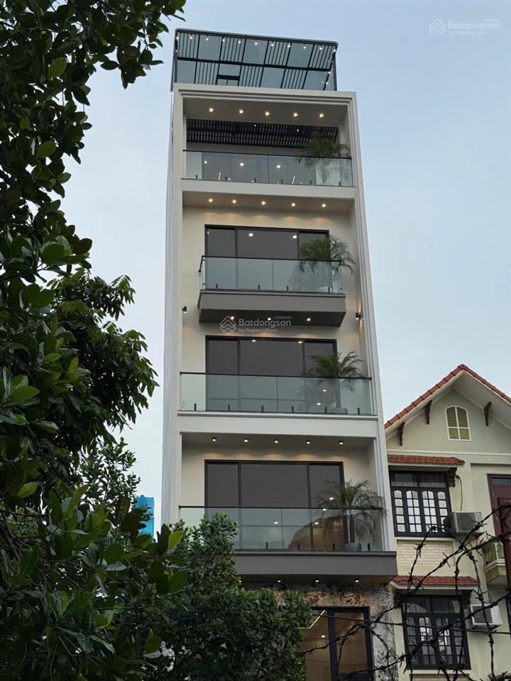 Bán gấp nhà trung tâm việt hưng dt 58m2, 7 tầng thang máy full nội thất, gần công viên, trường học