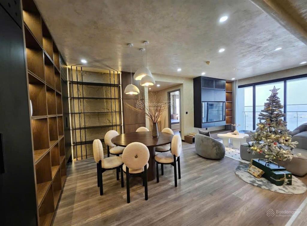Bán căn hộ the diamond residence, 105m2, 2pn nội thất cơ bản, giá cực tốt 13,5 tỷ 0972 709 ***