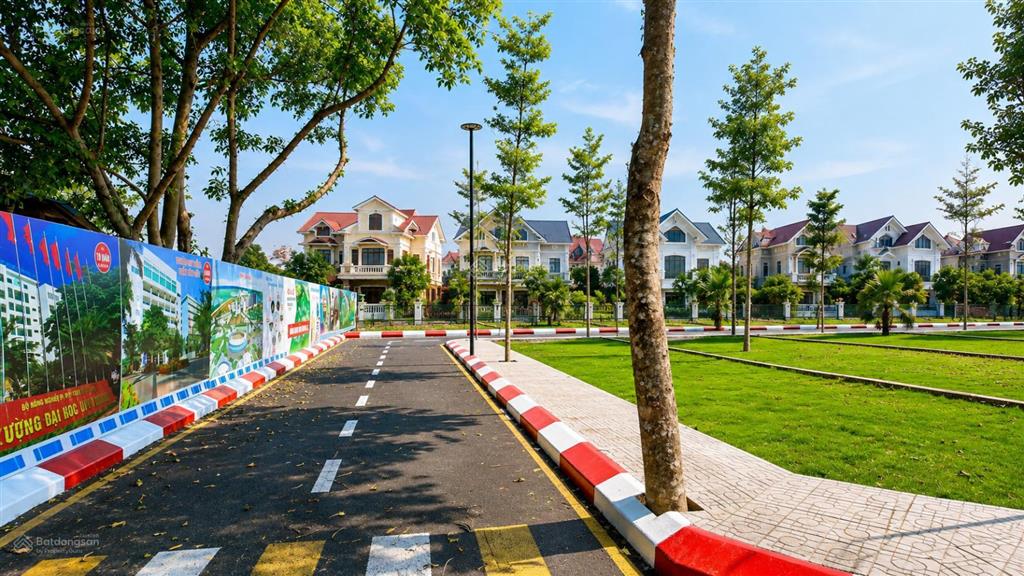 Bán đất khu phố tùng thiện đt87a sơn tây, 101.1m2 full thổ cư, siêu phẩm đầu tư vàng, view hồ 100%!