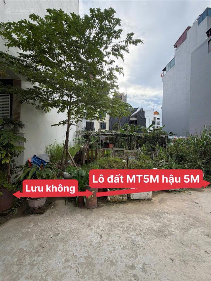 Bán đất tái định cư ngọc thụy vị trí đẹp hiếm có sát công viên 50m2 5m mt nhỉnh 15 tỏi