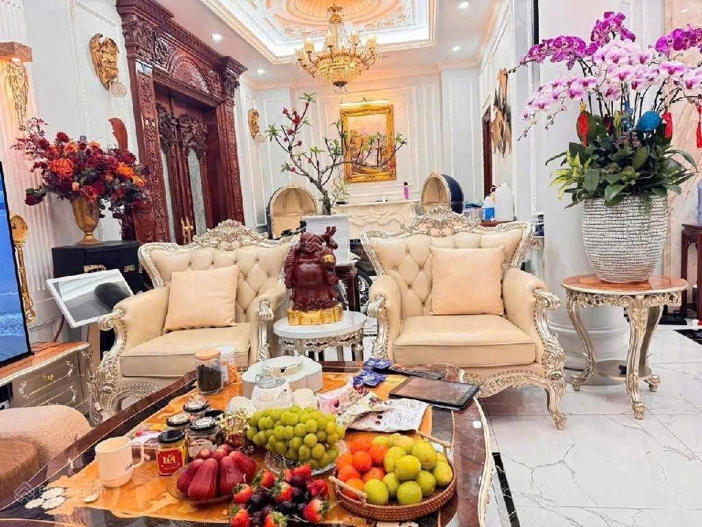 Chính chủ, bán gấp biệt thự nguyệt quế tại vinhomes the harmony, dt 176m2, thang máy, giá chỉ 54 tỷ