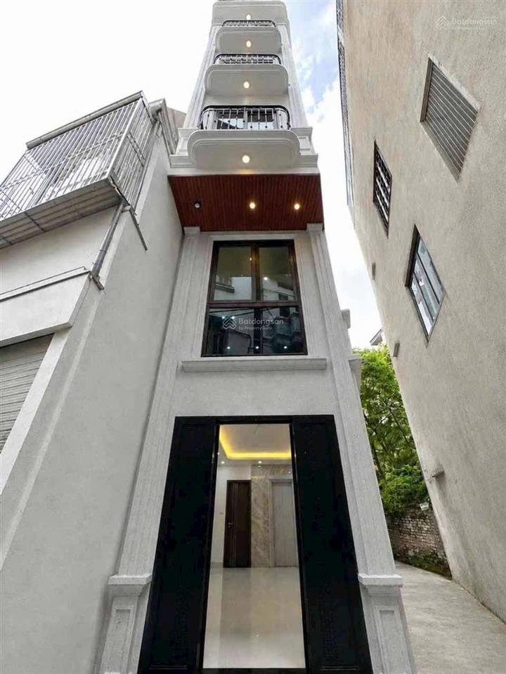 Bán nhà minh khai hai bà trưng 40m2 6 tầng thang máy lô góc ngõ thông giá 9.8 tỷ.