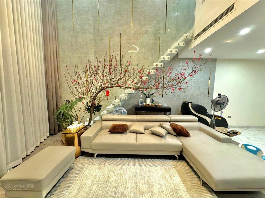 Mặt phố vỉa hè ôtô dừng đỗ ngày đêm 8t thông sàn thang máy full nội thất cao cấp
