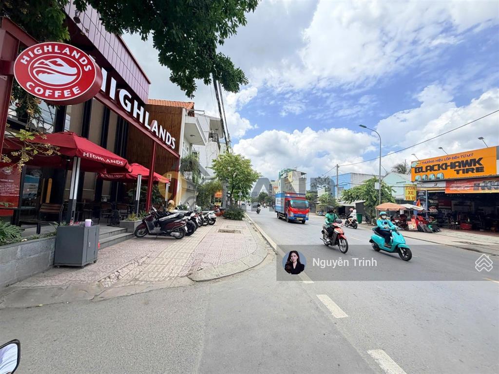 Bao đẹp đất mặt tiền kinh doanh xd cao tầngkhai thác dòng tiền tốt. dt 105.5m2 hơn 7tỷbán gấp