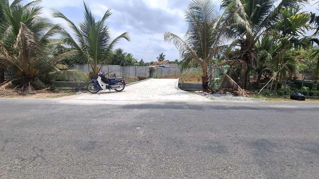 Bán 520m² đất mặt tiền huyện 26B , đối diện khu du lịch Suối Gạo