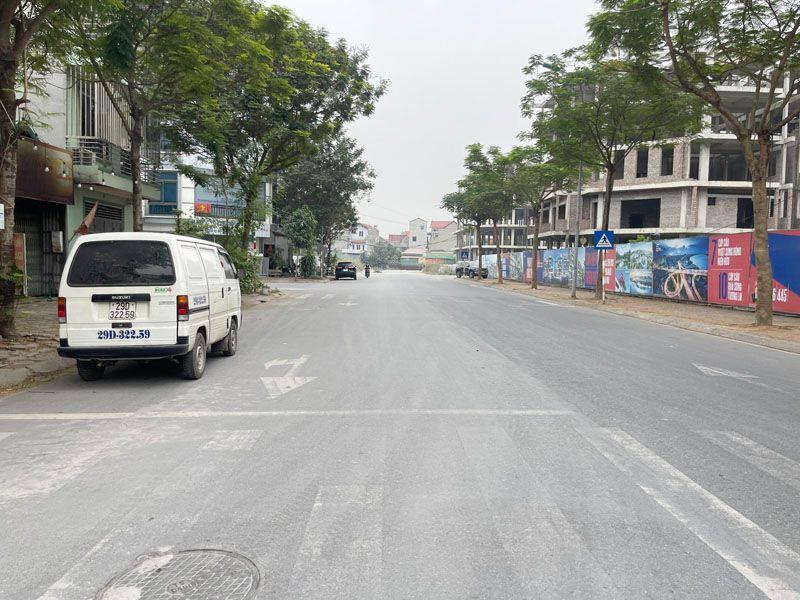 Cần bán 40,8m2 đất mặt phố Nguyễn Mậu Tài. Đối diện dự án Shophouse TQ5