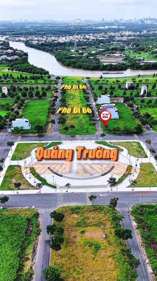 120m2 ( 6m x 20m ) . View Phố Đi Bộ. Gần quảng Trường ,Sài gòn village