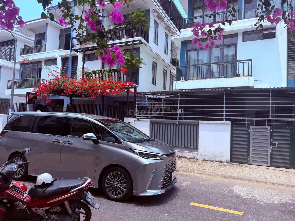 hàng ngộp, chủ sắp tắt thở rồi