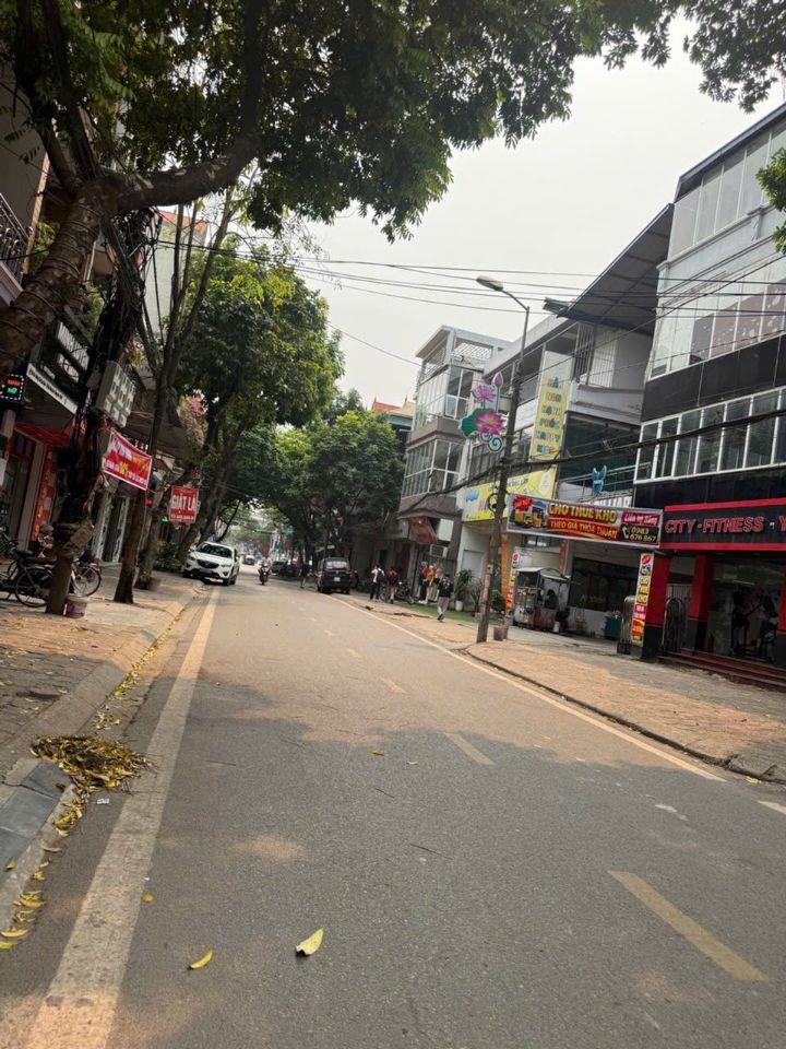 _ CHỐT NHANH KẺO LỠ_TRUNG TÂM THỊ TRẤN ĐÔNG ANH_ĐƯỜNG THÔNG Ô TÔ_DT 80M²_MT 5M_50M RA CHỢ LỚN_200M RA QL3_CHỈ HƠN 5,X TỶ