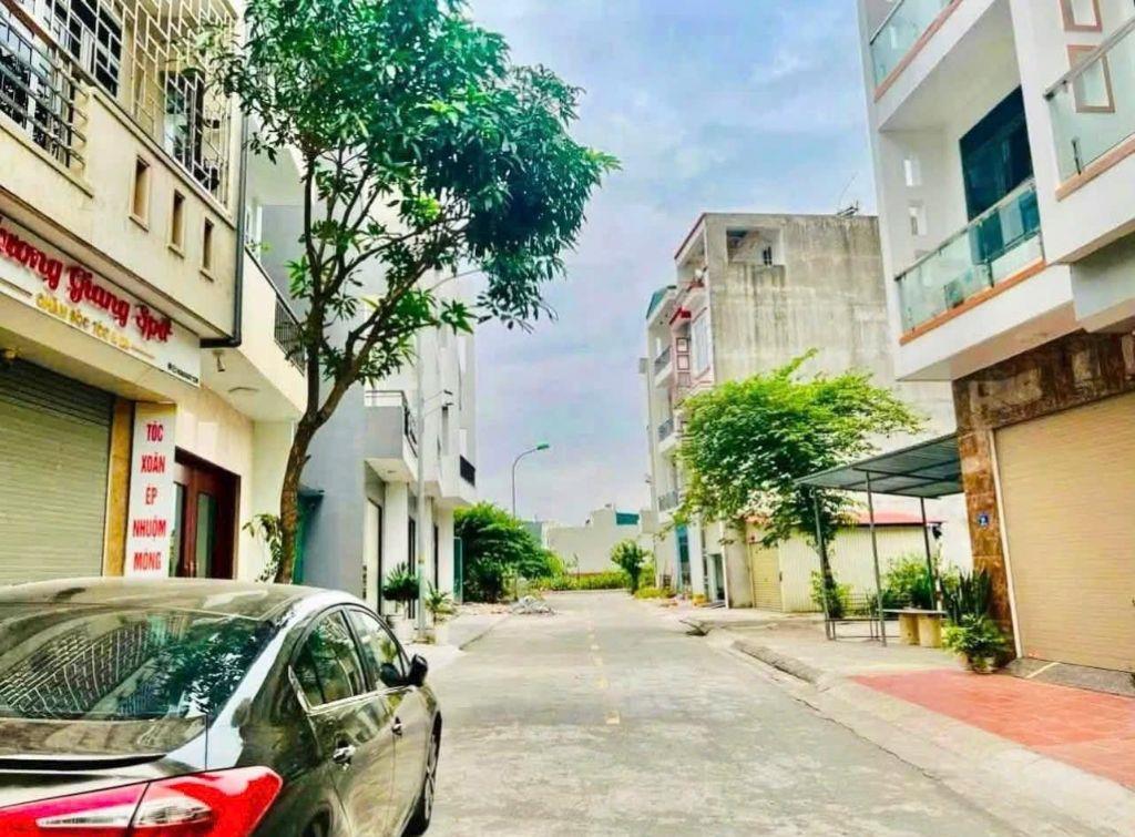 Bán lô đất LK53 KĐT Vạn Phúc, phường Tứ Minh, TP HD, 68m2, mt 4m, chỉ 2.7x tỷ cực rẻ