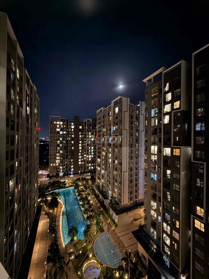 Cần bán Căn View hồ; Đầy đủ nội thất. Chỉ 2,760 tỷ. LH Hương