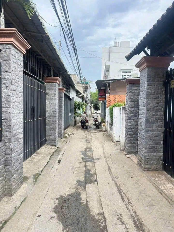 📌HẠ GIÁ BÁN GẤP NHÀ C4 SAU CHỢ BÀ ĐIỂM - HÓC MÔN DT 65M2📌 SỔ RIÊNG !!