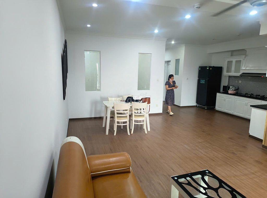 Căn góc 3 Phòng ngủ Cao ốc B Ngô Gia Tự đường Hòa Hảo, TPHCM.