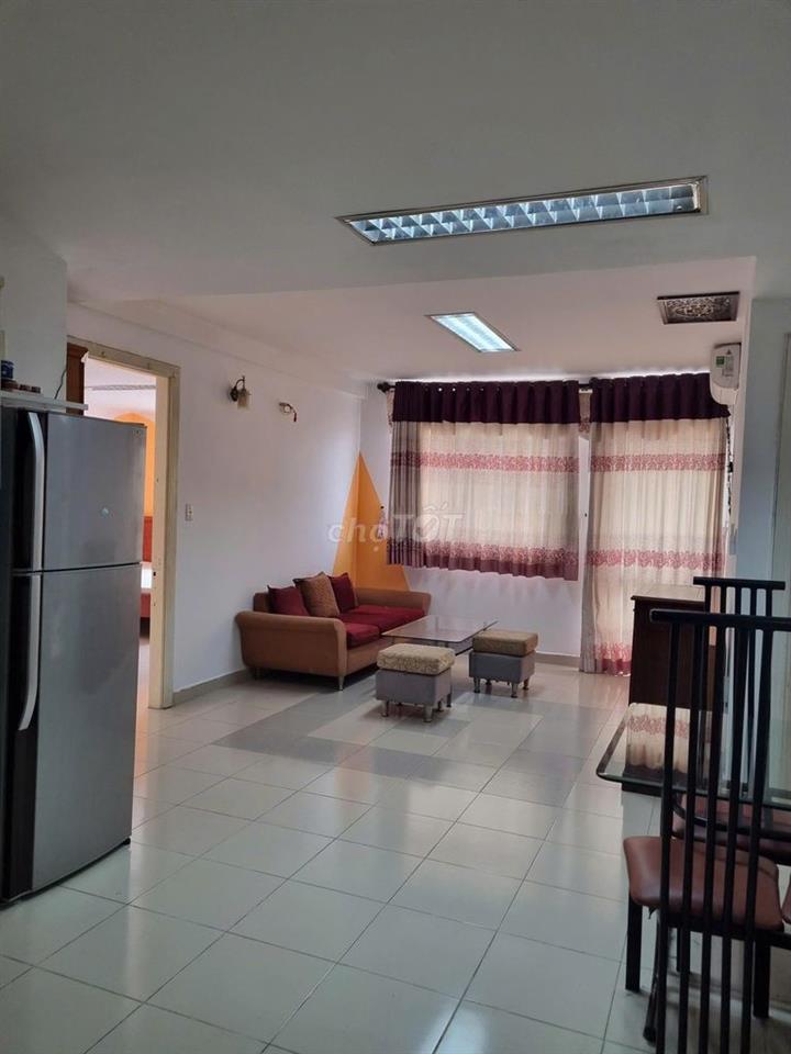 Bán CHCC Bàu Cát II, 4,2 tỷ, 70 m2, 2PN, 2WC, lô mới, thang máy