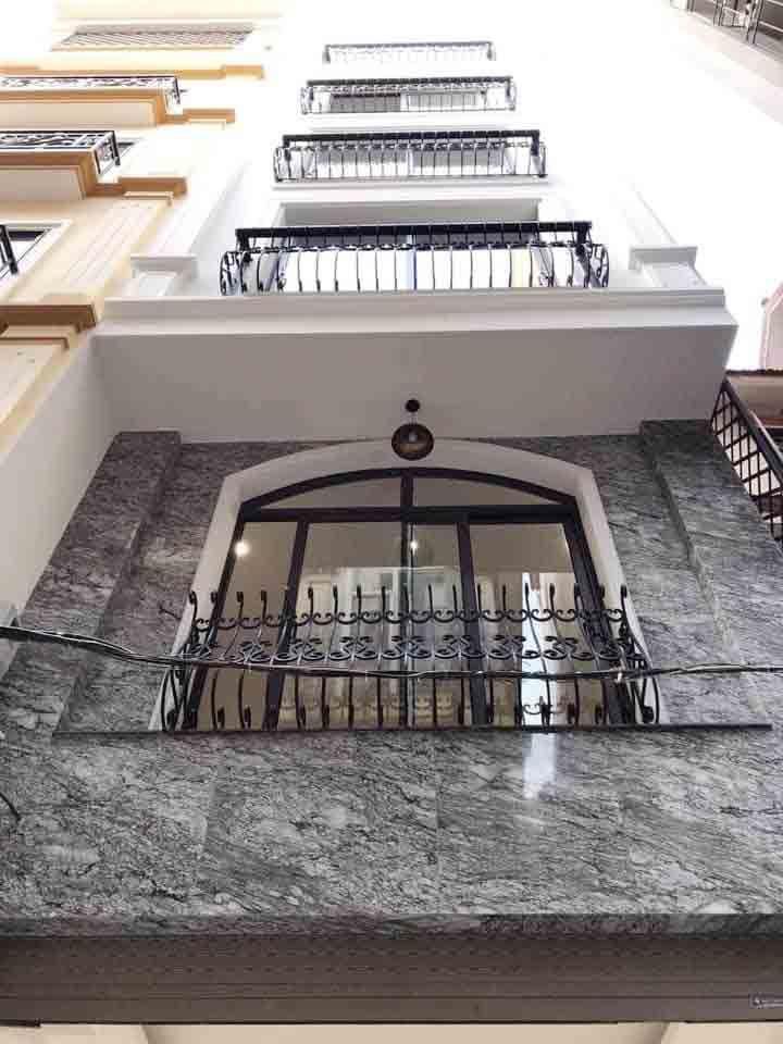 Nhà Hoàng Hoa Thám, Ba Đình, kinh doanh, thang máy, gần ôtô, 70mX7t, 19.8 tỷ, 0985696268