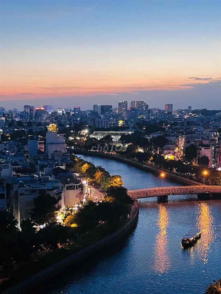 Bán căn góc view 2 mặt sông thoáng mát