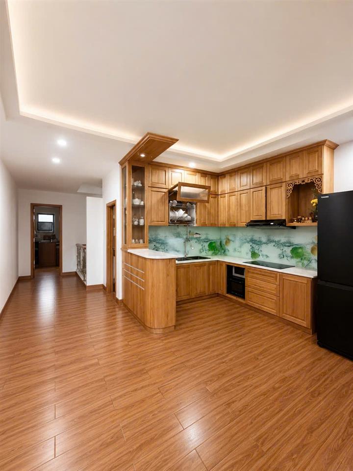 Bán nhà mặt phố đường Số 6, Linh Xuân, Thủ Đức, TP HCM. DT 90m2, 4 tầng, giá 8,48 tỷ.