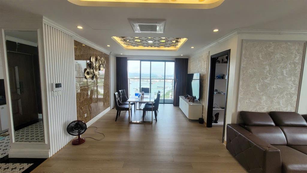 Chính chủ cần bán căn hộ chung cư khách sạn 5 sao trong khu Beverly Hills Đức Dương